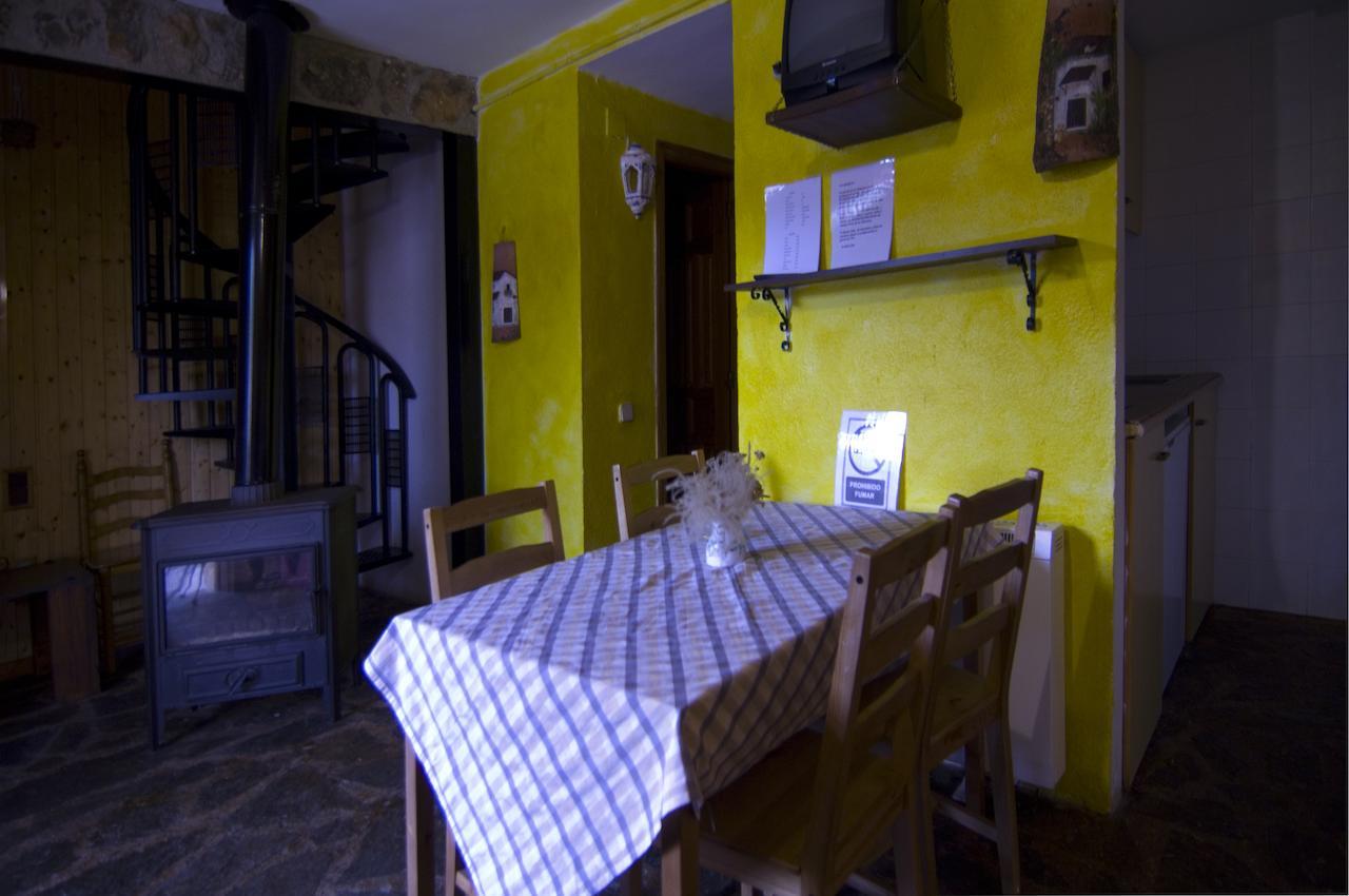 Hotel Rural Los Quinones Peralejos de las Truchas Chambre photo